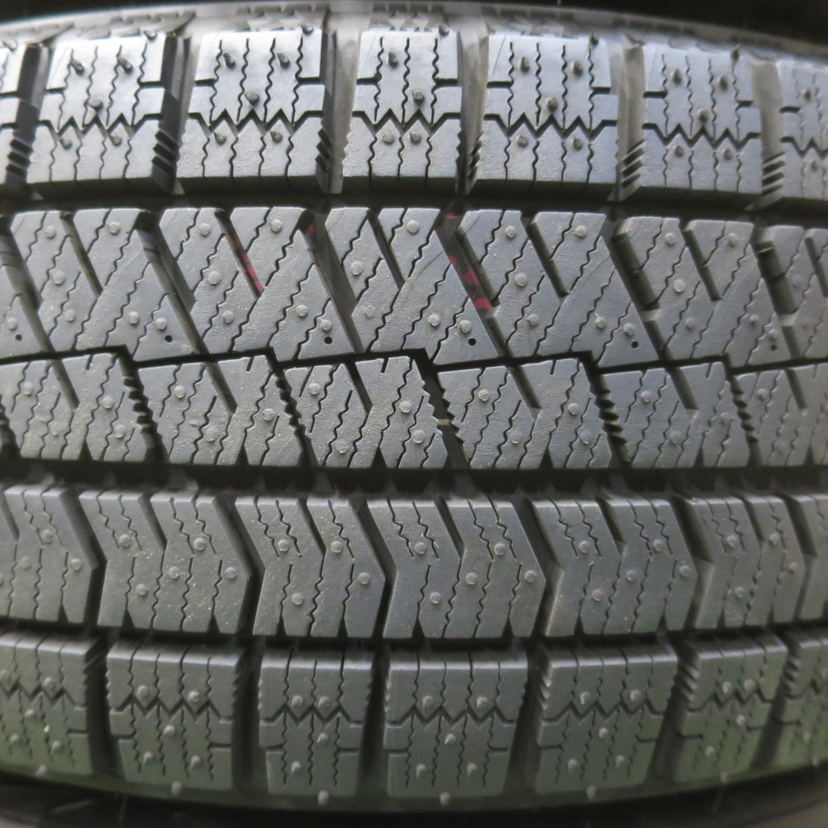 ほぼ未使用！24年★アウディ A1 8X 純正 185/60R15 スタッドレス ブリヂストン ブリザック VRX2 15インチ PCD100/5H★6051302イス