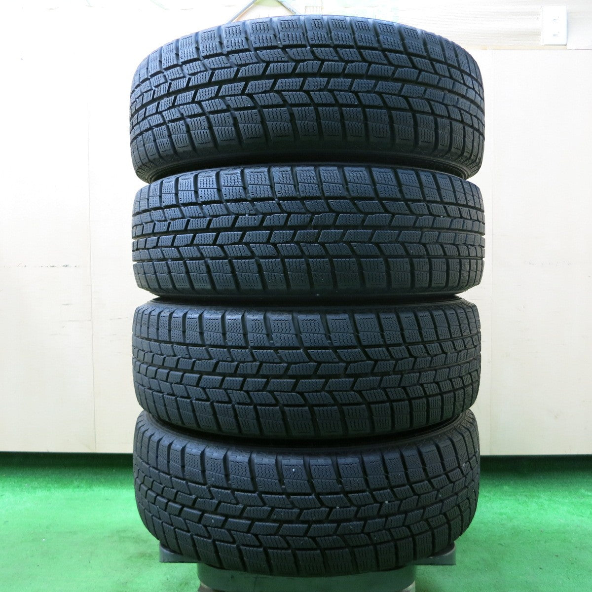 *送料無料* バリ溝！キレイ！9分★スタッドレス 185/65R15 グッドイヤー アイスナビ6 ravrion RM01 ラブリオン 15インチ PCD100/4H★4053104イス