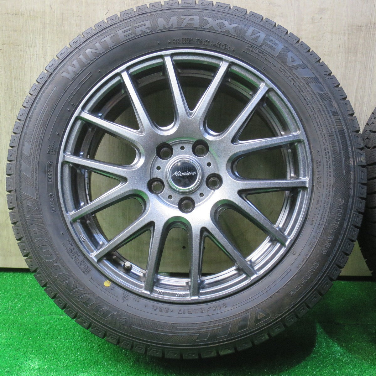 バリ溝！21年！キレイ！9.5分★スタッドレス 215/60R17 ダンロップ ウインターマックス 03 Mistiere ミスティーレ 17インチ PCD114.3/5H★5101103NJス