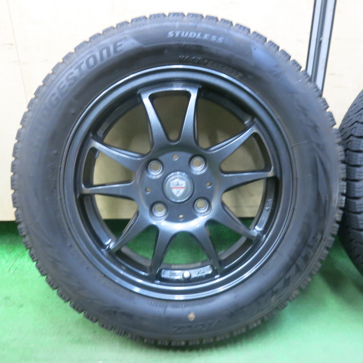 バリ溝！22年！キレイ！8.5分★スタッドレス 165/65R14 ブリヂストン ブリザック VRX2 ESTROSA EST-5T エステローザ 14インチ ハスラー ソリオ 等 PCD100/4H★5112902SKス