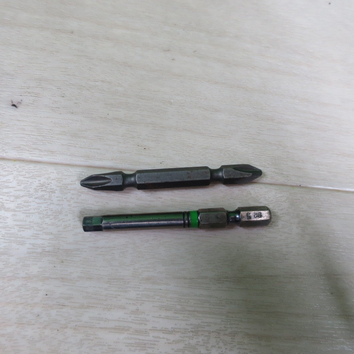 [送料無料] ケース・付属品付き☆マキタ 充電式 インパクトドライバ TD111D 電動 工具 10.8V 本体のみ☆