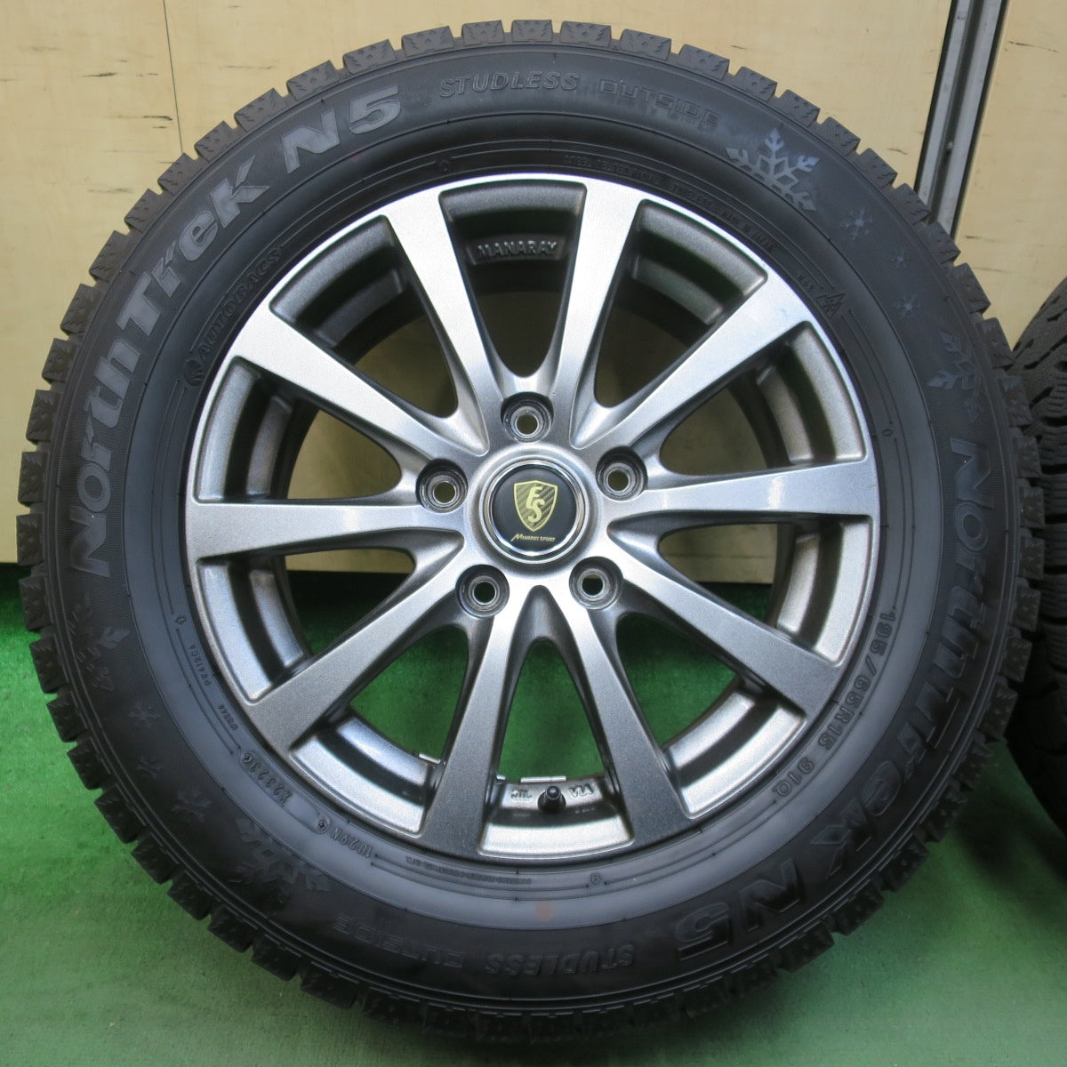 バリ溝！23年！キレイ！9.5分★スタッドレス 195/65R15 オートバックス ノーストレック N5 MANARAY SPORT マナレイ スポーツ 15インチ PCD114.3/5H★5112207イス