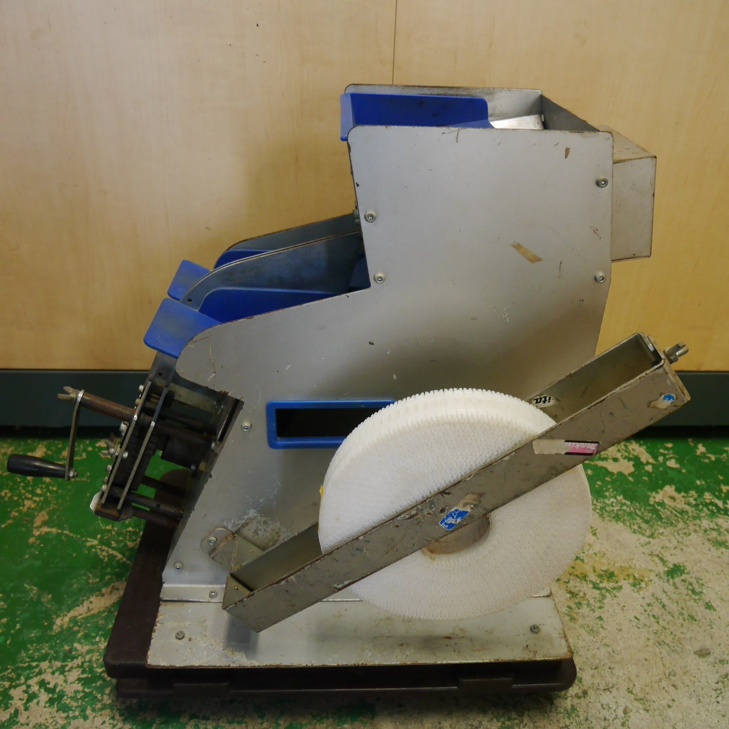 [送料無料] ☆カネマツ バラ釘連結機 503SD サイディング 電動 工具 兼松 Kanematsu 現状品☆