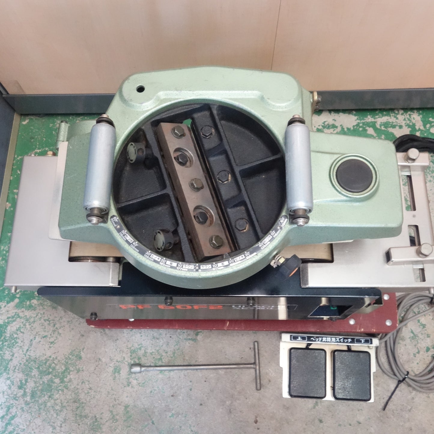 [送料無料] ☆日立工機 180mm ベビー 超仕上 かんな盤 100V PF60F2 HITACHI 電動 工具☆