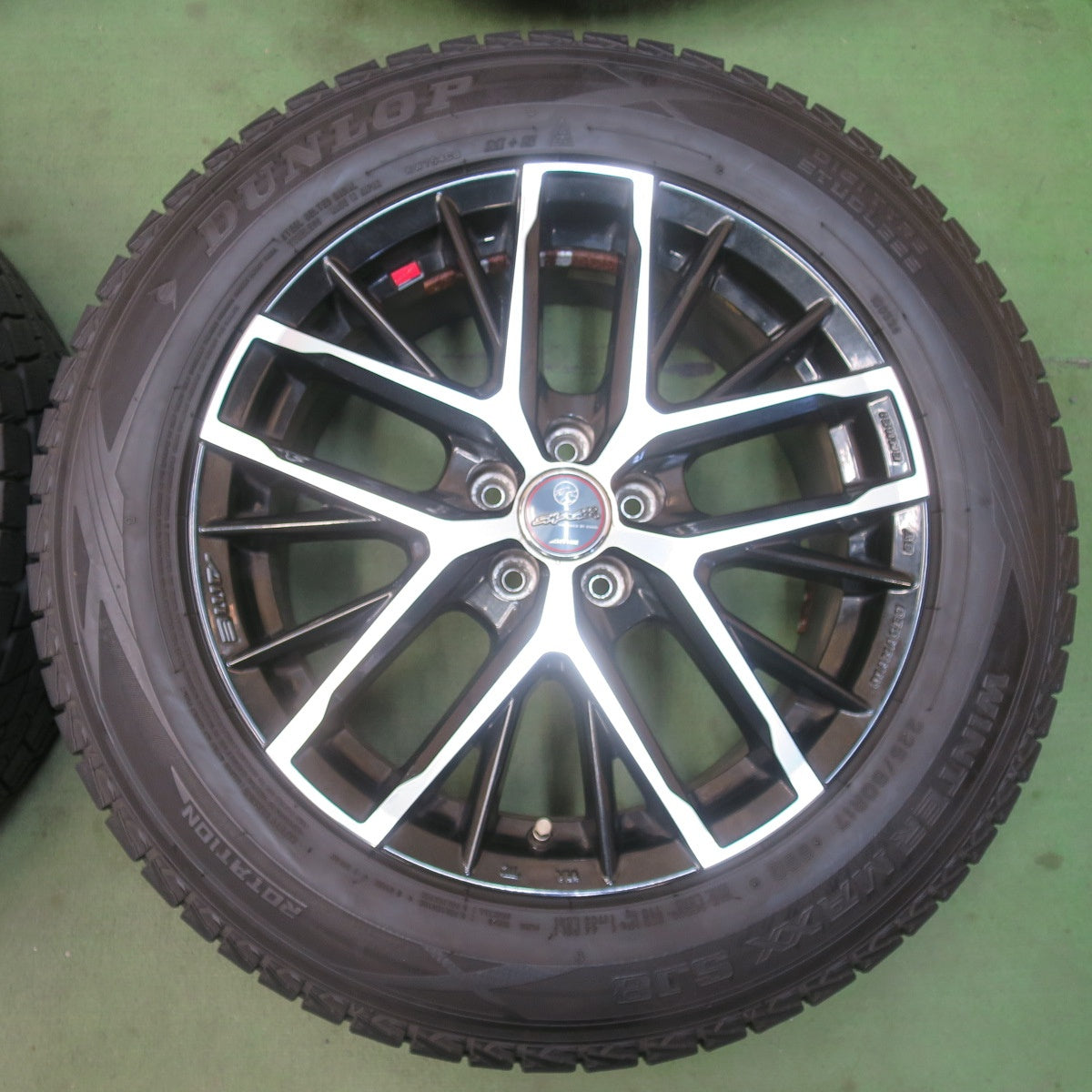 バリ溝！9.5分★フォレスター 等 225/60R17 スタッドレス ダンロップ ウインターマックス SJ8 SMACK ENKEI AME スマック エンケイ 17インチ PCD100/5H★6031408イス