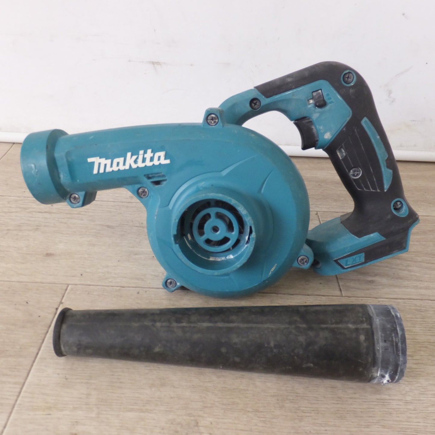 [送料無料] ★マキタ makita 充電式ブロワ UB185D 18V 本体のみ★