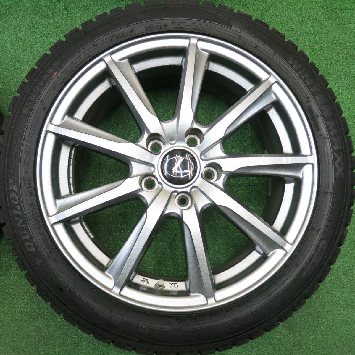 センサー付！バリ溝！キレイ！8.5分★レクサス IS 等 225/45R17 スタッドレス ダンロップ ウインターマックス WM02 社外 アルミ 17インチ PCD114.3/5H★5110812HAス