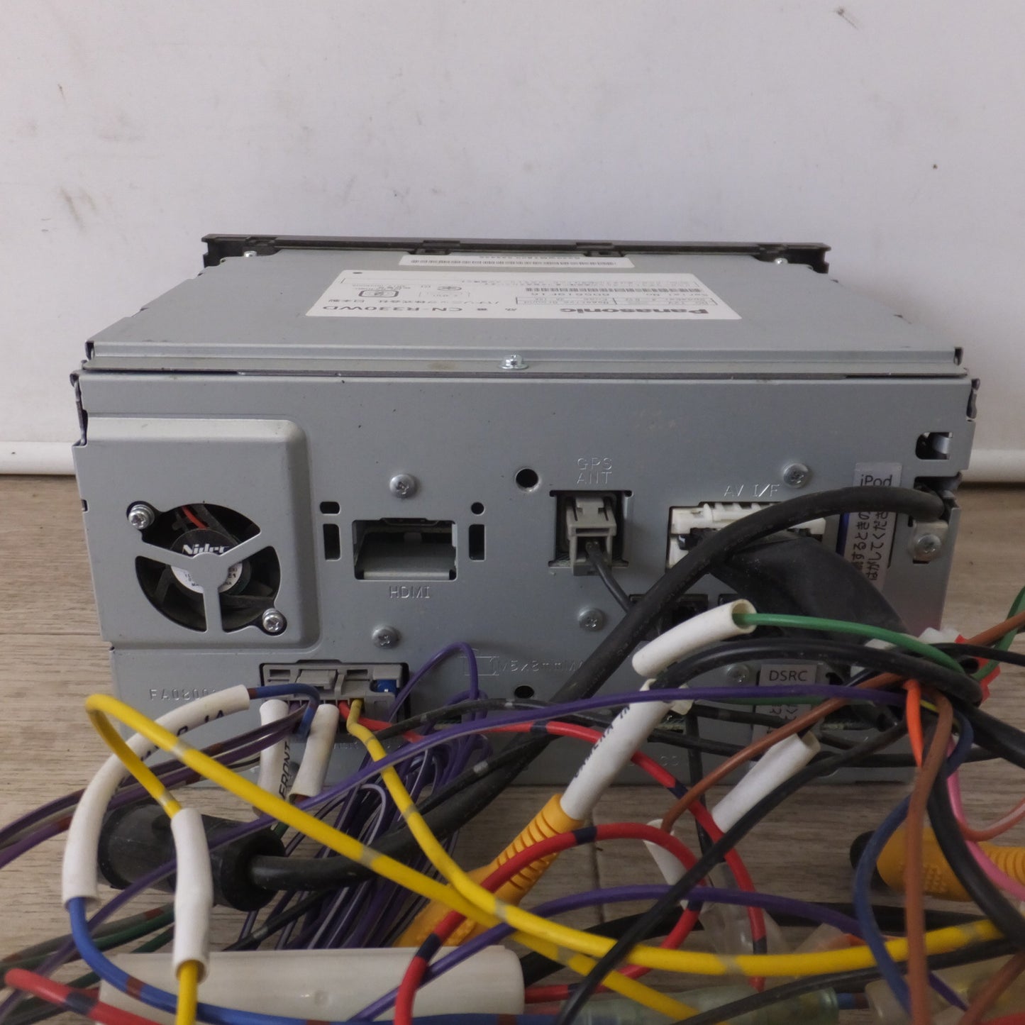 [送料無料] ★パナソニック Panasonic SDカーナビステーション Strada CN-R330WD(2)★
