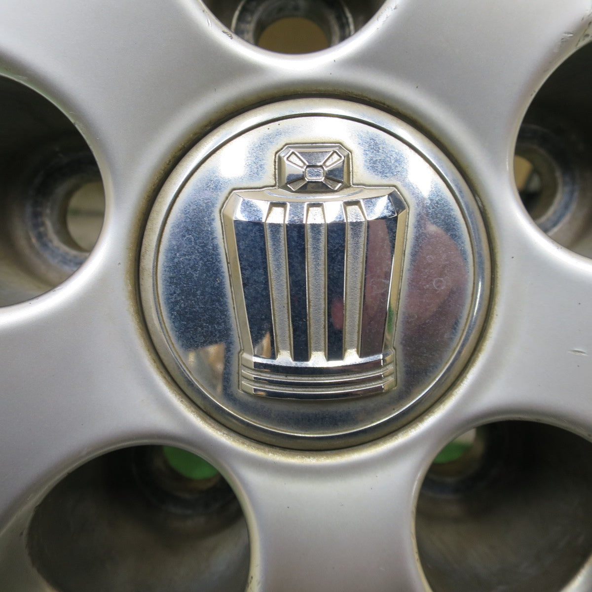 4本価格★トヨタ 200系 クラウン アスリート 純正 ホイール 18インチ 18×8J PCD114.3/5H★6052201NGホ