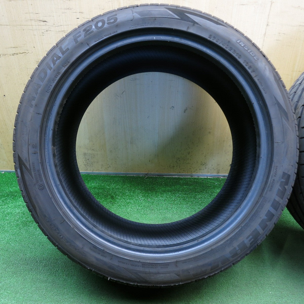 バリ溝！24年！9.5分◎235/40R19 275/40R19 ミネルバ ラジアル F205 タイヤ 19インチ ポルシェ ボクスター パナメーラ 等◎6082603KKノタ