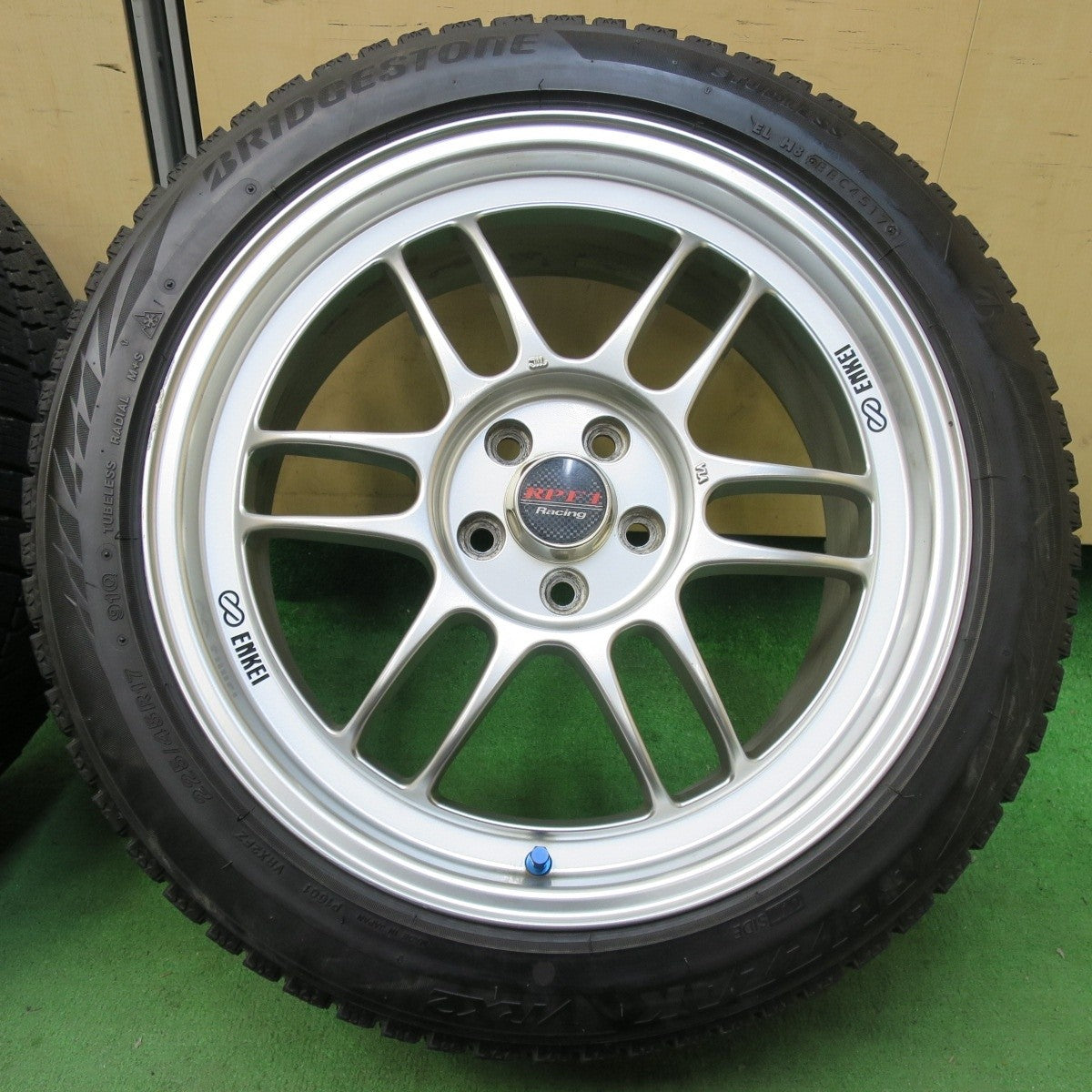 4本★ENKEI RPF1 Racing 86 BRZ 等 225/45R17 スタッドレス ブリヂストン VRX2 エンケイ PCD100/5H★5011705イス