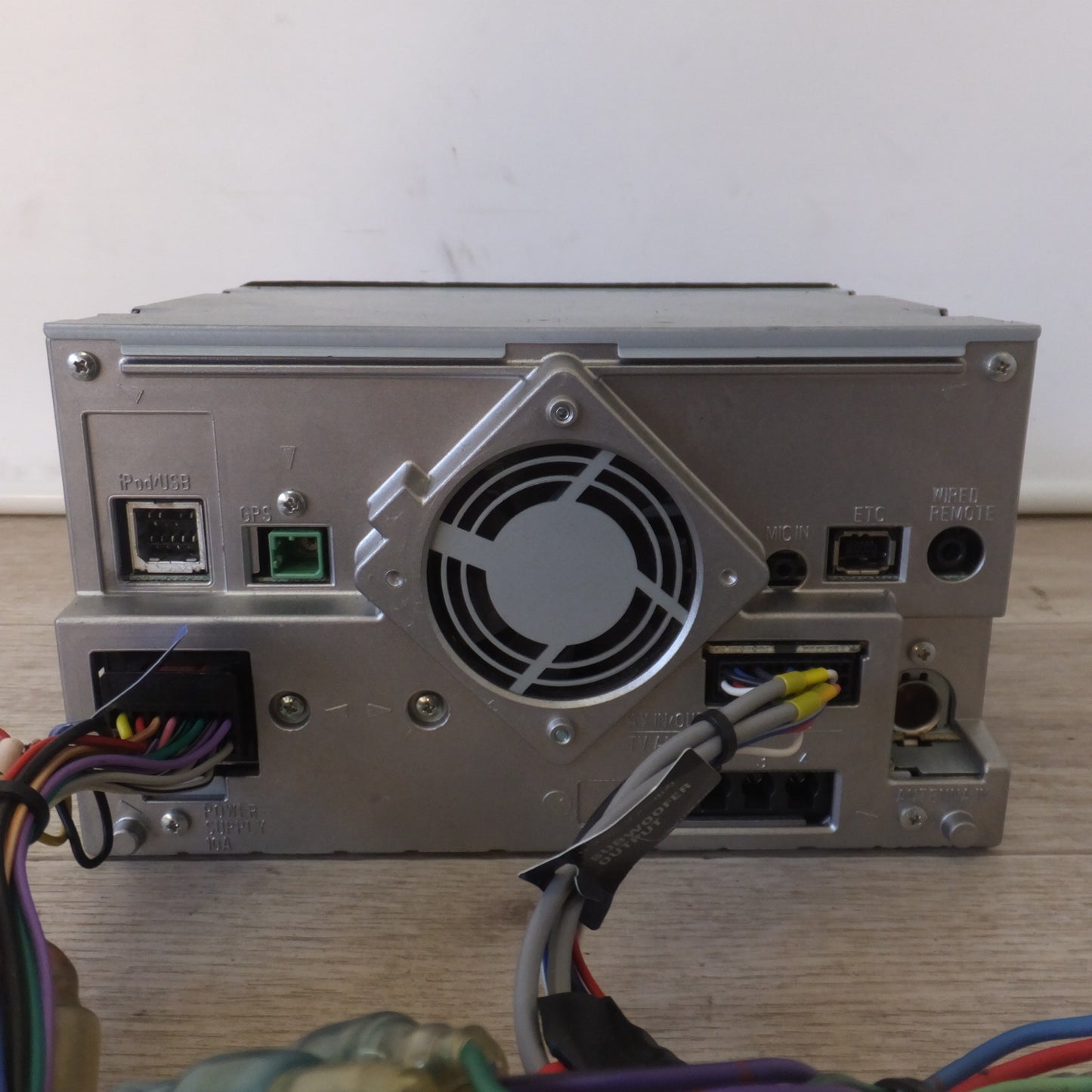 [送料無料] ★カロッツェリア carrozzeria AV一体型メモリーナビゲーション 楽ナビ AVIC-MRZ99[18]★