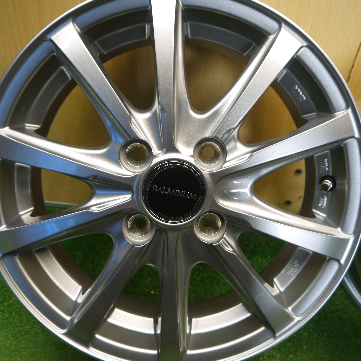 未使用★BALMINUM LS10 バルミナ 14インチ ホイール 14×4.5J PCD100/4H★6042204Hホ