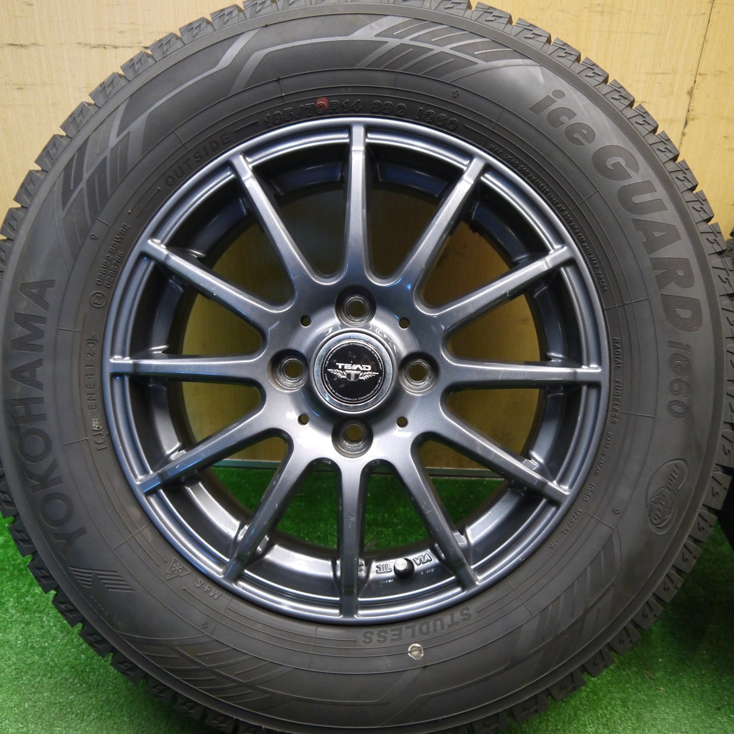 バリ溝！23年！9.5分★スタッドレス 185/70R14 ヨコハマ アイスガード iG60 TEAD テッド 14インチ PCD100/4H★6021301Hス