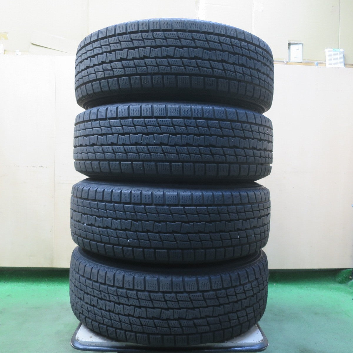 バリ溝！キレイ！9分◎スタッドレス 225/65R17 グッドイヤー アイスナビ SUV V.E.X. VEX 社外 アルミ 17インチ PCD114.3/5H◎6090901イス