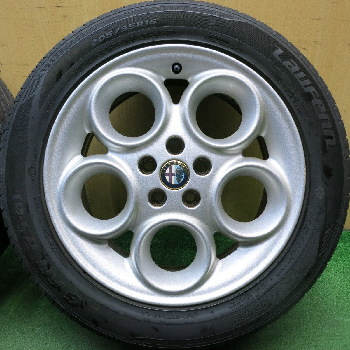 バリ溝！21年！9.5分以上★アルファロメオ 156 純正 205/55R16 ラウフェン G FIT as-01 16インチ PCD98/5H★5080107HAノ