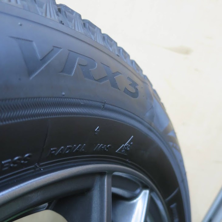 4本価格◎スタッドレス 185/65R15 ブリヂストン ブリザック VRX3 VELVA SPORT ヴェルヴァ スポーツ 15インチ PCD114.3/5H◎6081208イス