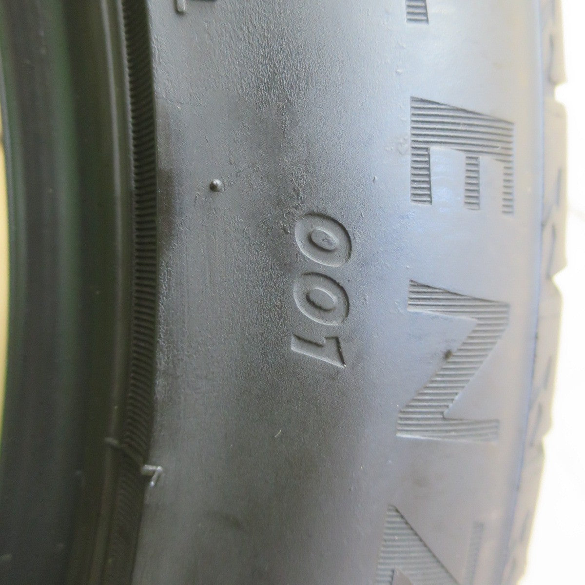 バリ溝！24年！9分！1本◎255/45R20 ブリヂストン アレンザ 001 ALENZA 20インチ アウトランダー ハリアー エクストレイル 等◎6082806イノタ