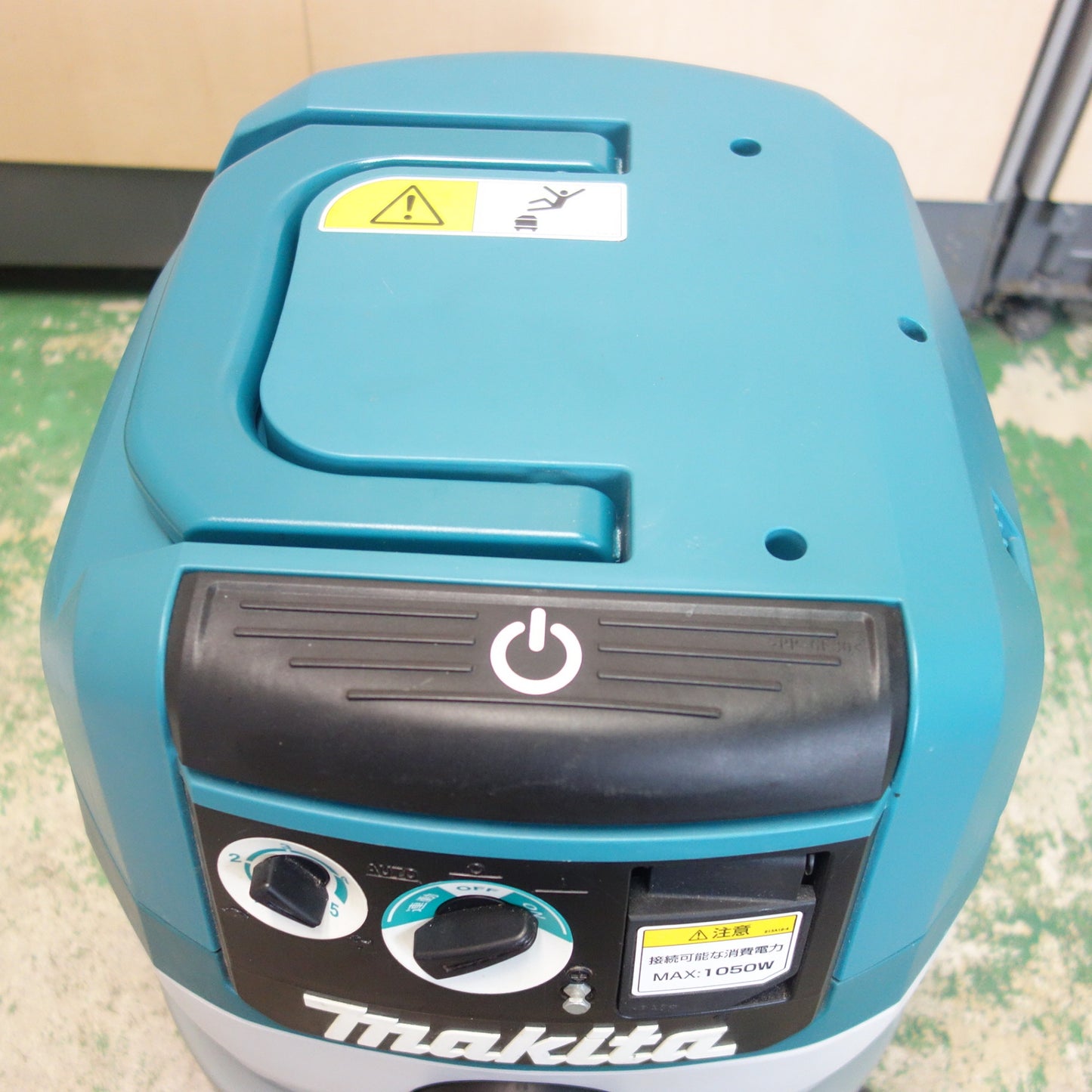 [送料無料] ☆マキタ 100V 乾式 粉じん 専用 業務用 集じん機 VC0830 集塵機 掃除機 クリーナー 電動 工具☆