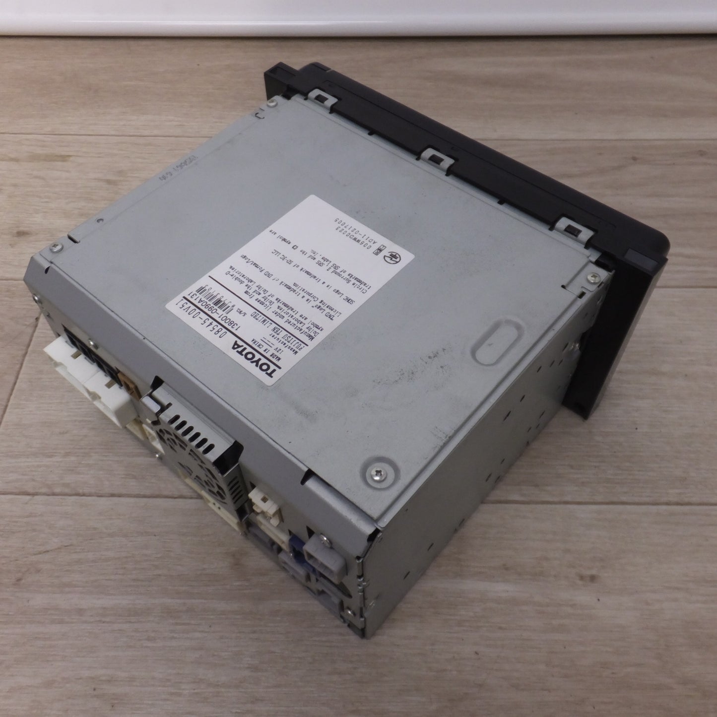 [送料無料] キレイ★富士通テン製 トヨタ TOYOTA 純正 SDナビゲーション 08545-00V51 NSZT-W62G 本体のみ★