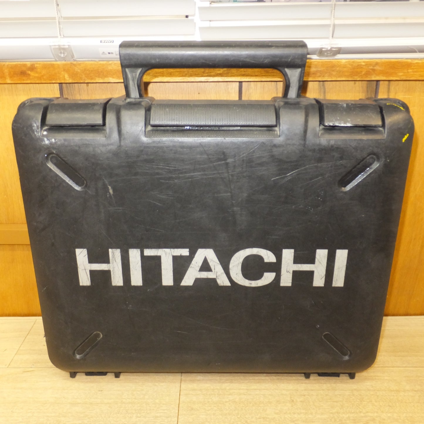 [送料無料] ★日立 HITACHI コードレスインパクトドライバ WH18DDL2　急速充電器 UC18YDL　セット★