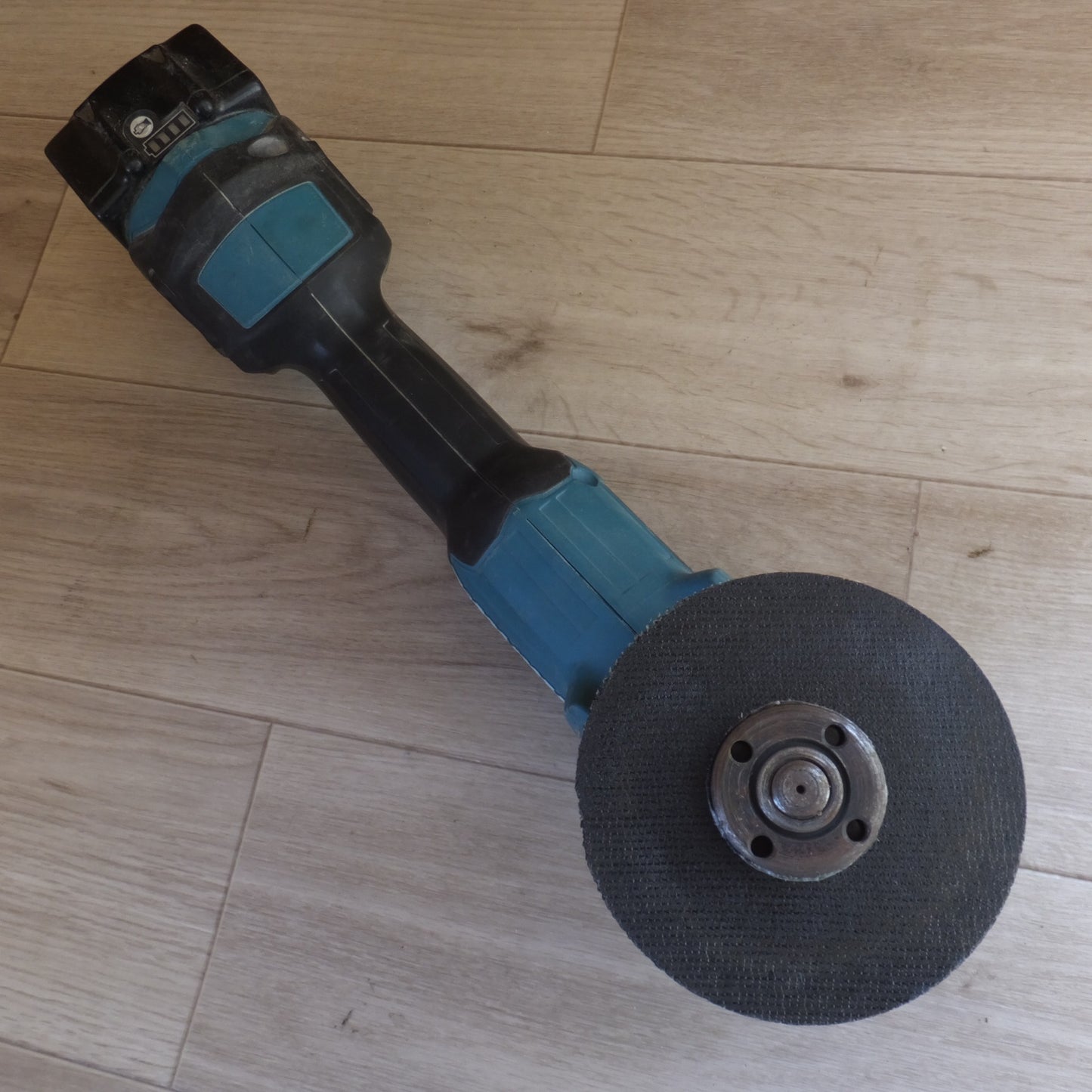 [送料無料] ★マキタ makita 125mm 充電式ディスクグラインダ GA504DN　バッテリ BL1860B　セット★