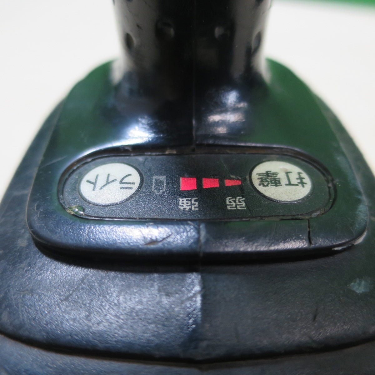 [送料無料] ☆マキタ 充電式インパクトドライバ TD132D 14.4V 急速充電器 DC18RA 電動 工具 コードレス makita☆