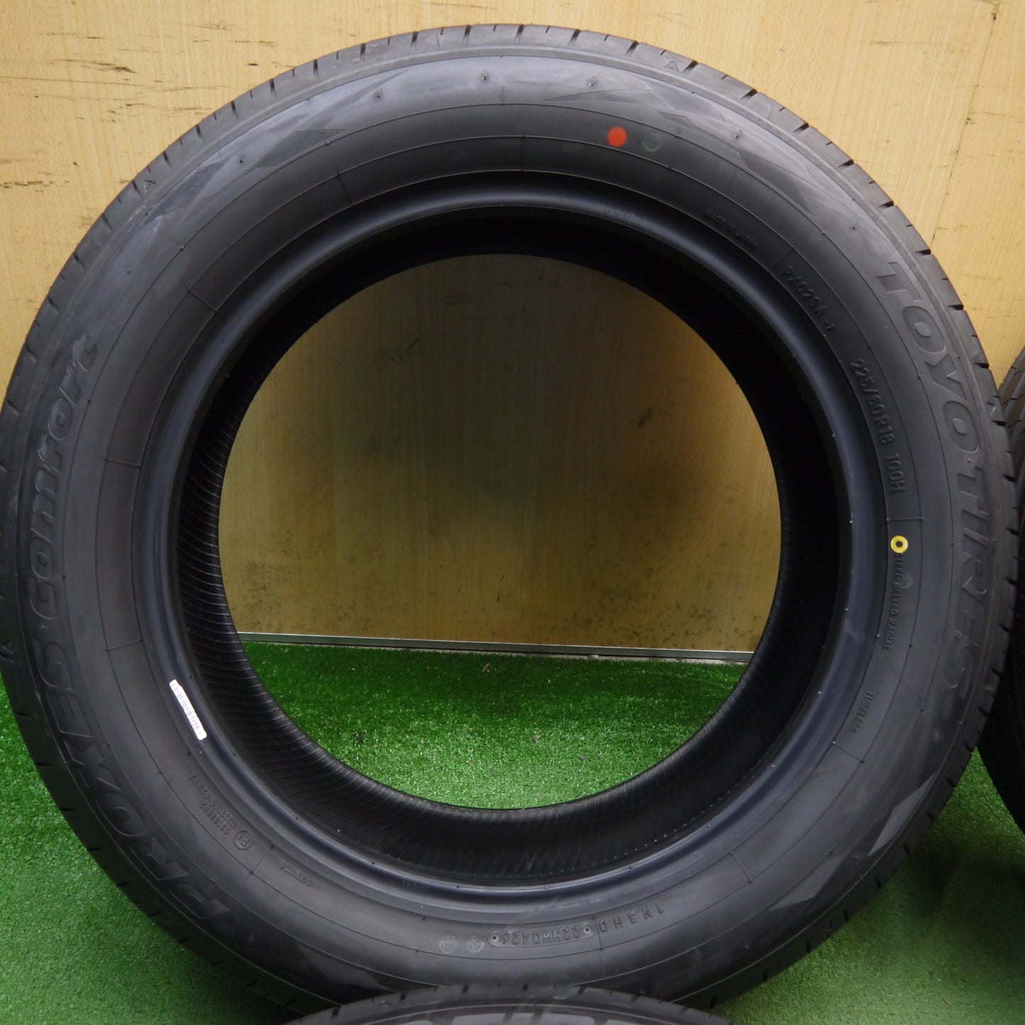 新車外し！26年★225/60R18 トーヨー プロクセス Comfort コンフォート タイヤ 18インチ 40系 アルファード ハリアー CX-5 RAV4 等★6070103KKノタ
