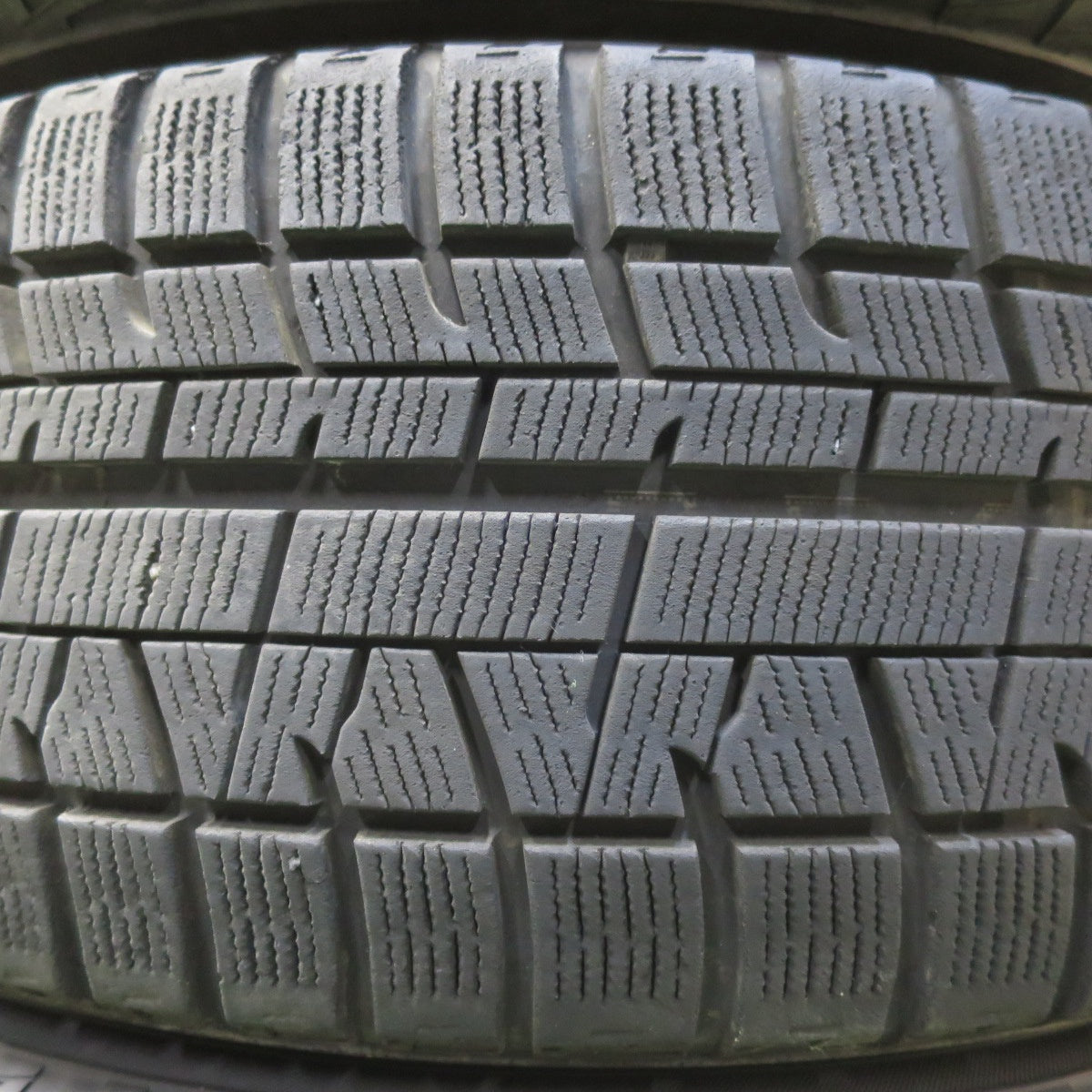 バリ溝！9.5分★インプレッサ 等 LEONIS VX 215/50R17 スタッドレス ヨコハマ アイスガード iG50 レオニス 17インチ PCD100/5H★5100906イス