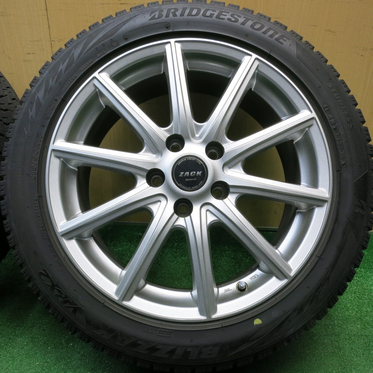 キレイ★スタッドレス 215/50R17 ブリヂストン ブリザック VRX2 ZACK Sport-01 MONZA ザック 17インチ PCD114.3/5H★5122804HAス