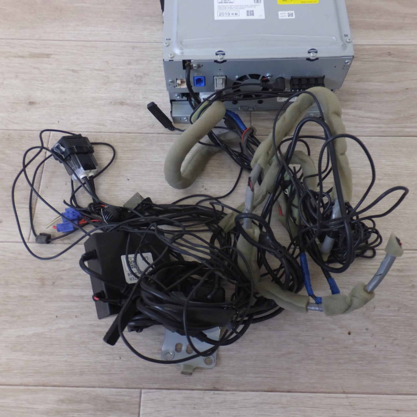 [送料無料] 現状品★ケンウッド製 ダイハツ 純正 ワイドエントリーメモリーナビ 08545-K9135 NMZK-W70D[50]★