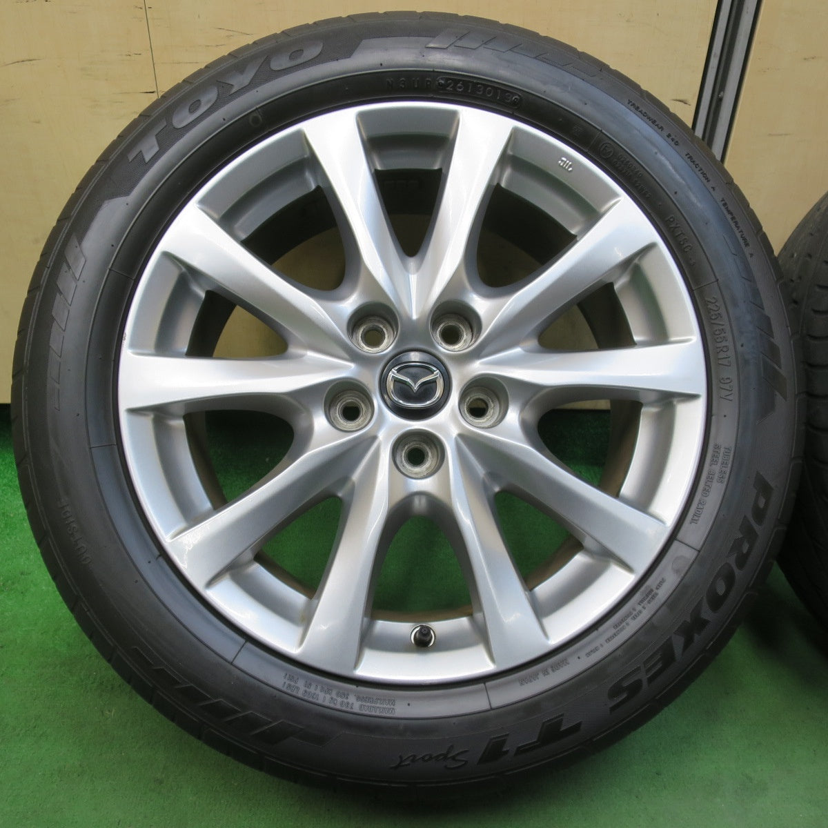 [送料無料] キレイ★マツダ アテンザ 純正 225/55R17 ブリヂストン トランザ T001 トーヨー プロクセス T1 sport 17インチ PCD114.3/5H★5022603イノ