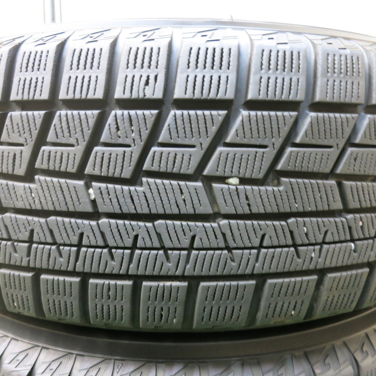 [送料無料] バリ溝！20年！キレイ！9.5分★スタッドレス 205/65R16 ヨコハマ アイスガード iG60 GRASS グラス 16インチ PCD114.3/5H★4111910SYス