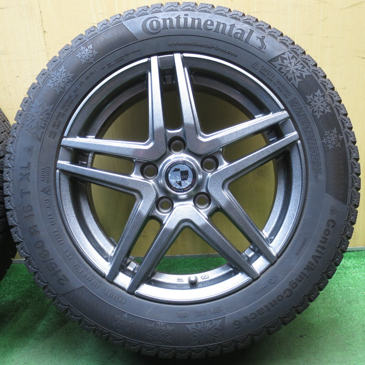 バリ溝！キレイ！9.5分★スタッドレス 215/60R16 コンチネンタル コンチバイキング コンタクト6 Claire クレール 16インチ PCD114.3/5H★5080802NJス