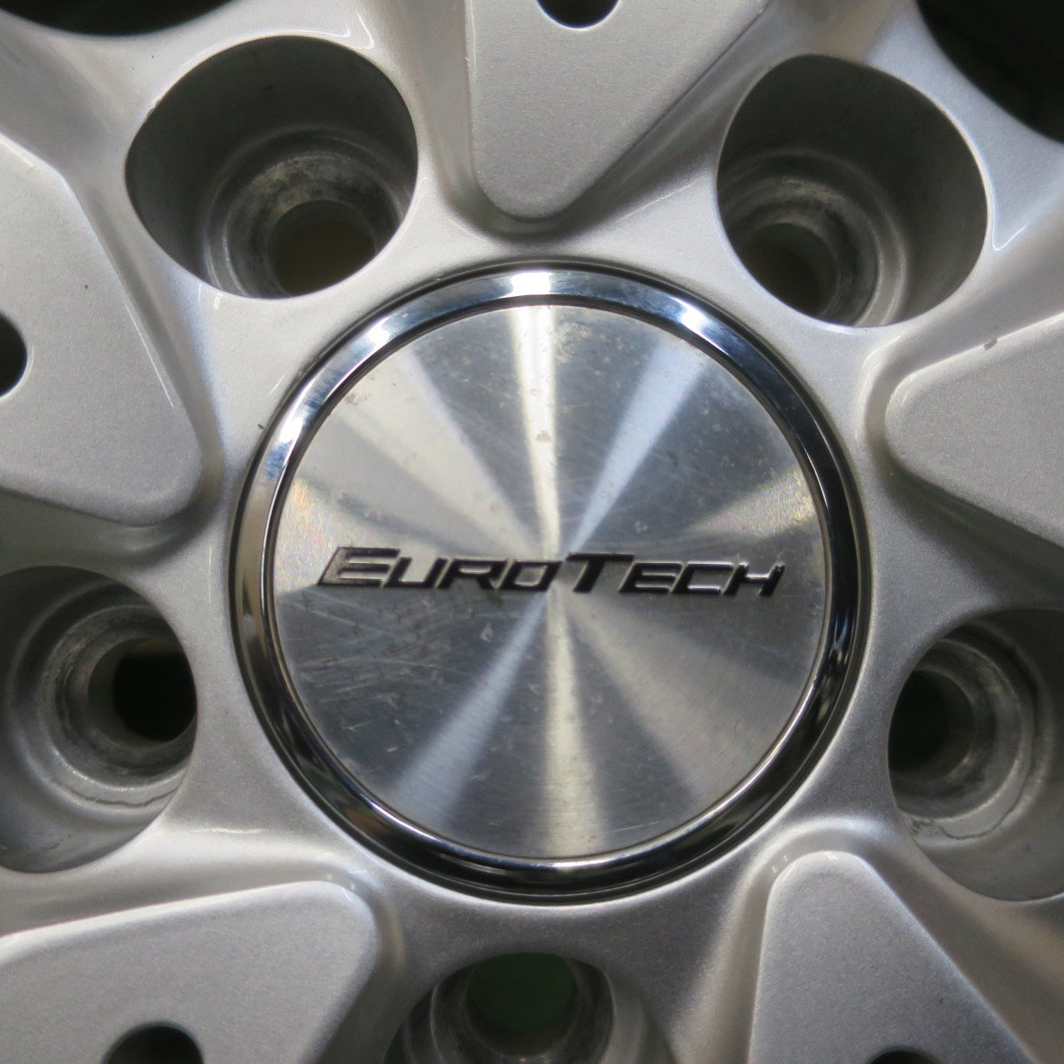 バリ溝！22年！キレイ！9.5分★ワーゲン トゥーラン 等 EUROTECH Gaya Soli 205/55R16 スタッドレス ブリヂストン ブリザック VRX3 ユーロテック ガヤ ソリ 16インチ PCD112/5H★6032303イス