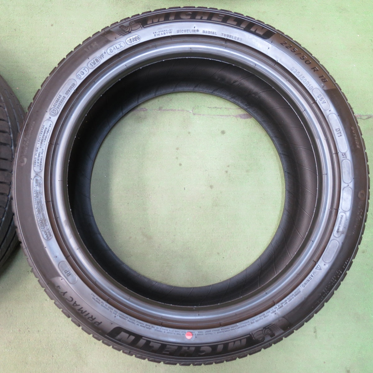 新車外し！25年★225/50R18 ミシュラン プライマシー4 タイヤ 18インチ カローラクロス エスティマ ヴェゼル C-HR 等★5112602イノタ