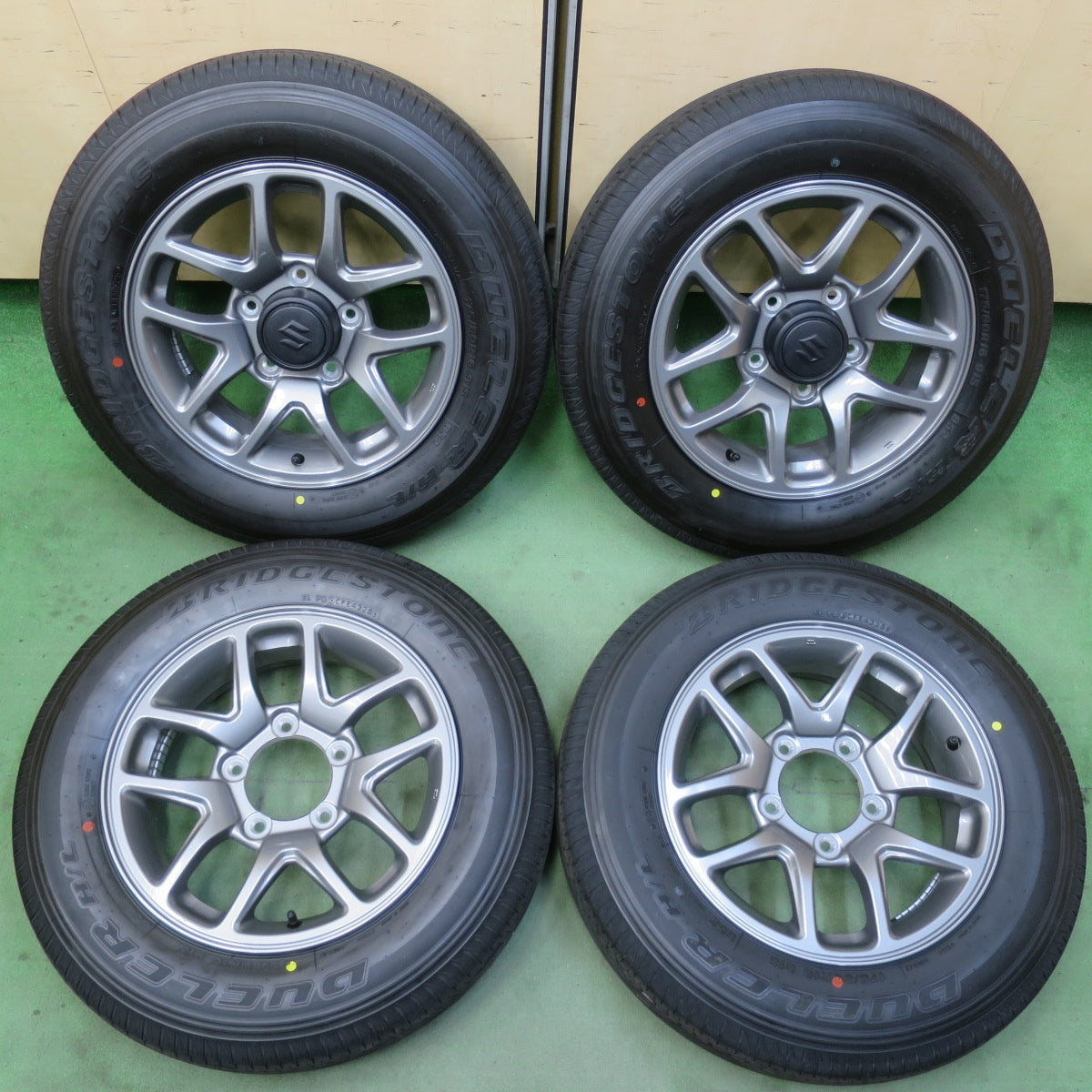 新車外し！25年★スズキ JB64W ジムニー 純正 175/80R16 ブリヂストン デューラー H/L 852 DUELER 16インチ PCD139.7/5H★6041506イノ