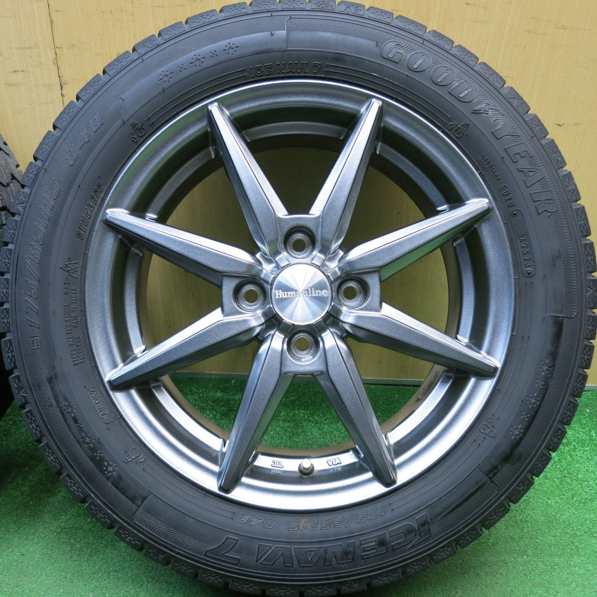 バリ溝！23年！キレイ！9.5分★スタッドレス 175/65R15 グッドイヤー アイスナビ7 Humanline HS-08 ヒューマンライン 15インチ PCD100/4H★6041807HAス