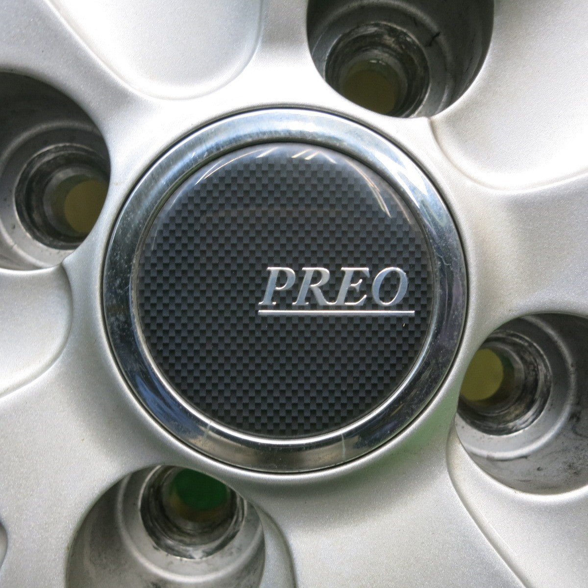 バリ溝！8.5分★スタッドレス 185/60R15 ブリヂストン ブリザック VRX PREO プレオ 15インチ PCD100/4H★5121802HAス