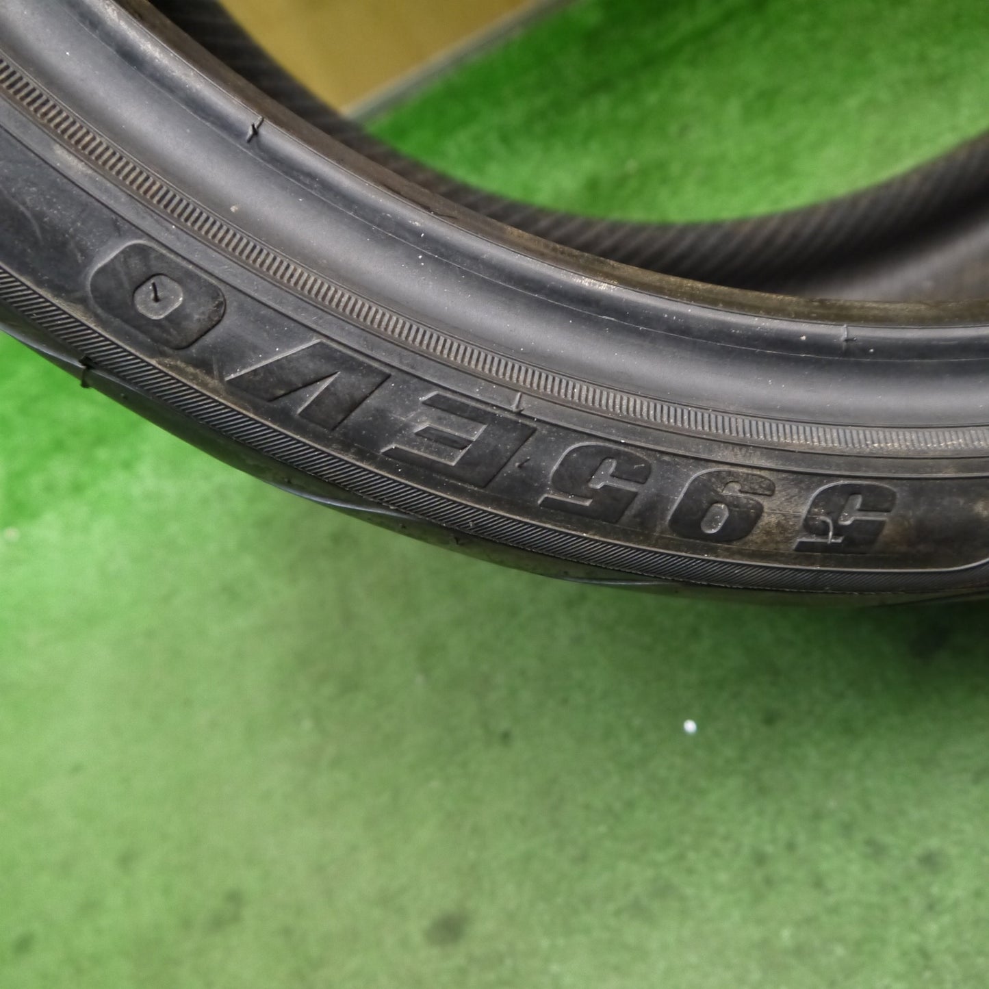 未使用！22年！1本★275/30R19 ファイナリスト 595 EVO タイヤ 19インチ レクサス ベンツ BMW 等★5081805Hノタ