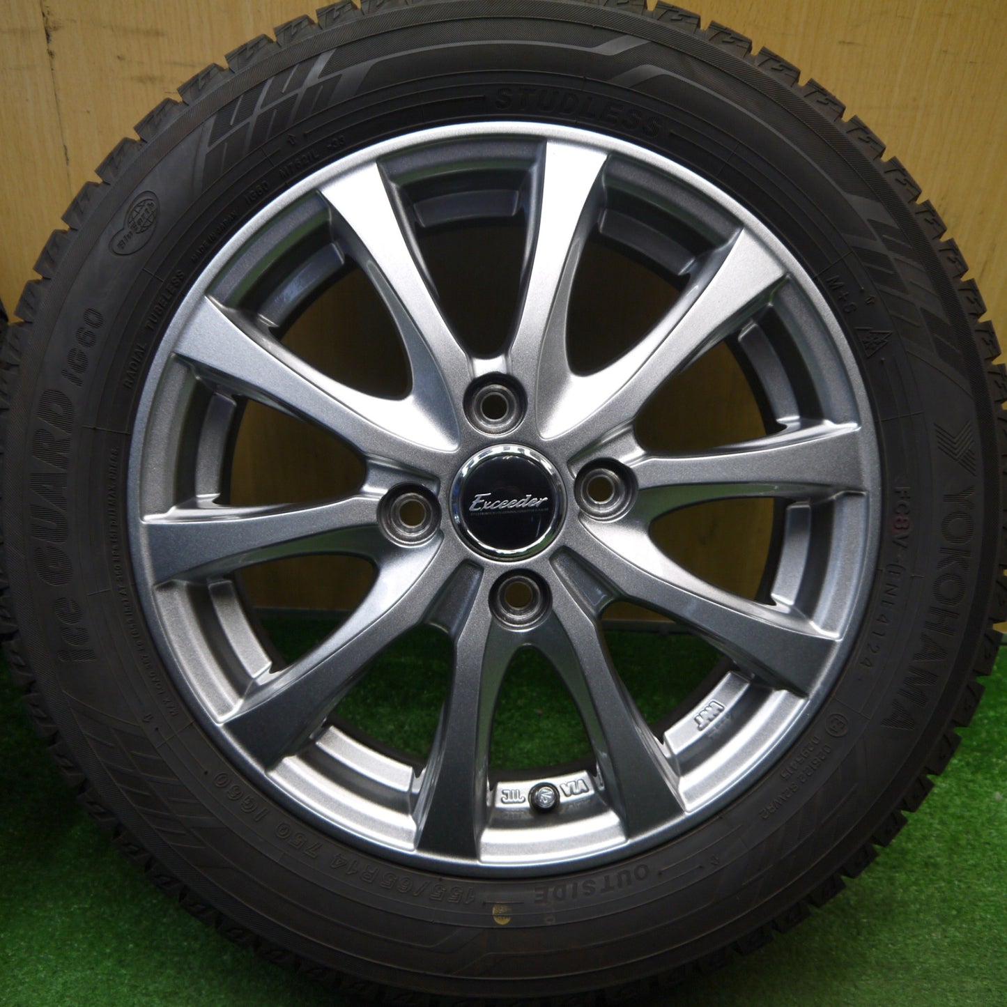 バリ溝！24年！キレイ！9.5分★スタッドレス 155/65R14 ヨコハマ アイスガード iG60 Exceeder エクシーダー 14インチ PCD100/4H★6020605Hス