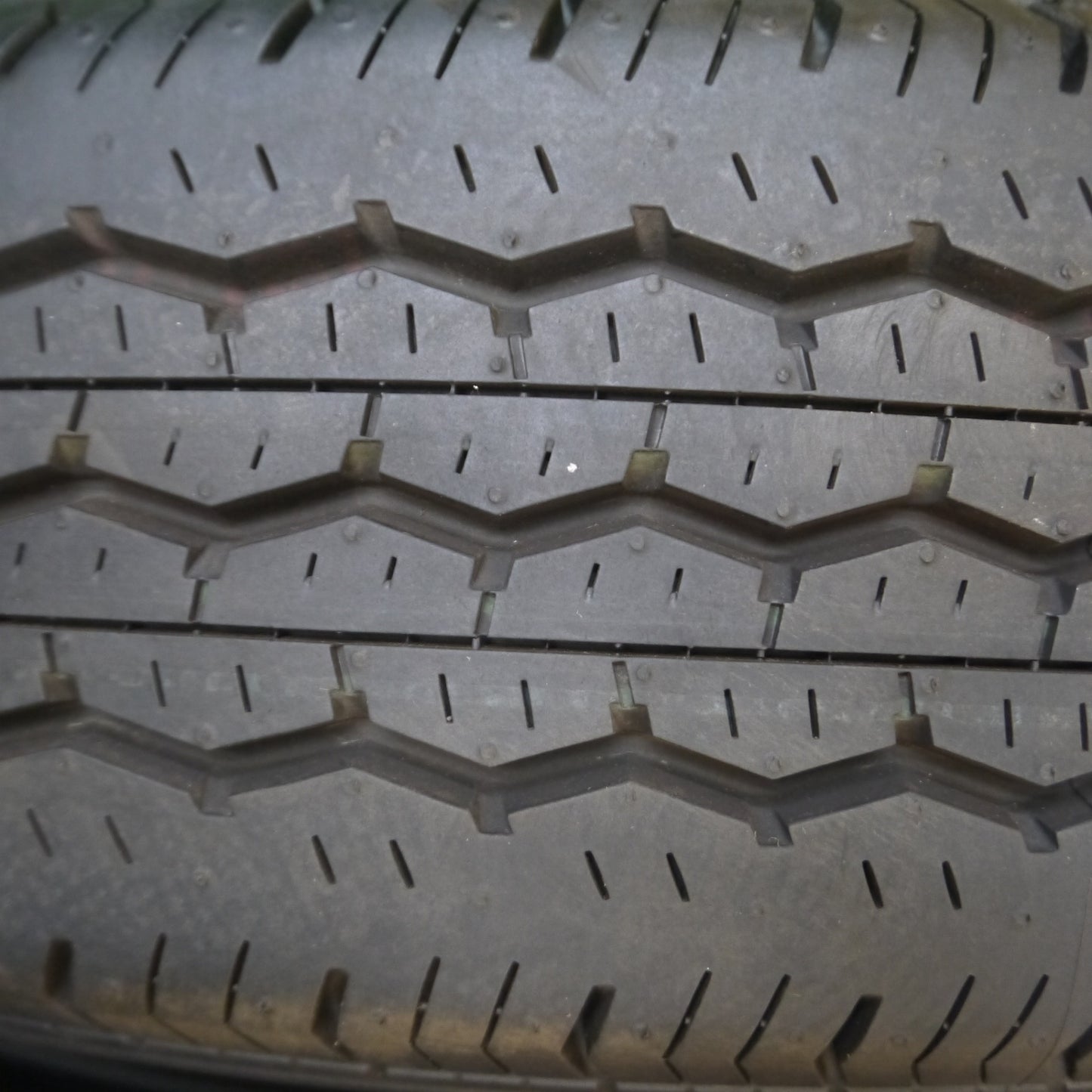 *送料無料* 新車外し！22年★トヨタ ハイエース 純正 スチール 195/80R15 107/105N ブリヂストン エコピア RD613 15インチ PCD139.7/6H★4060409Hノ