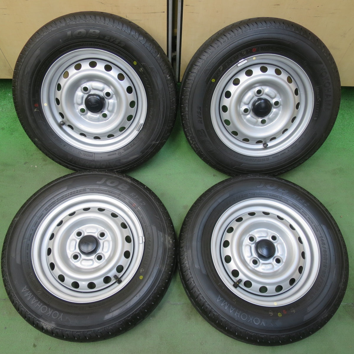 新車外し★ダイハツ ハイゼット 等 純正 スチール 145/80R12 80/78N ヨコハマ JOB RY52 12インチ PCD100/4H★6031603イノ
