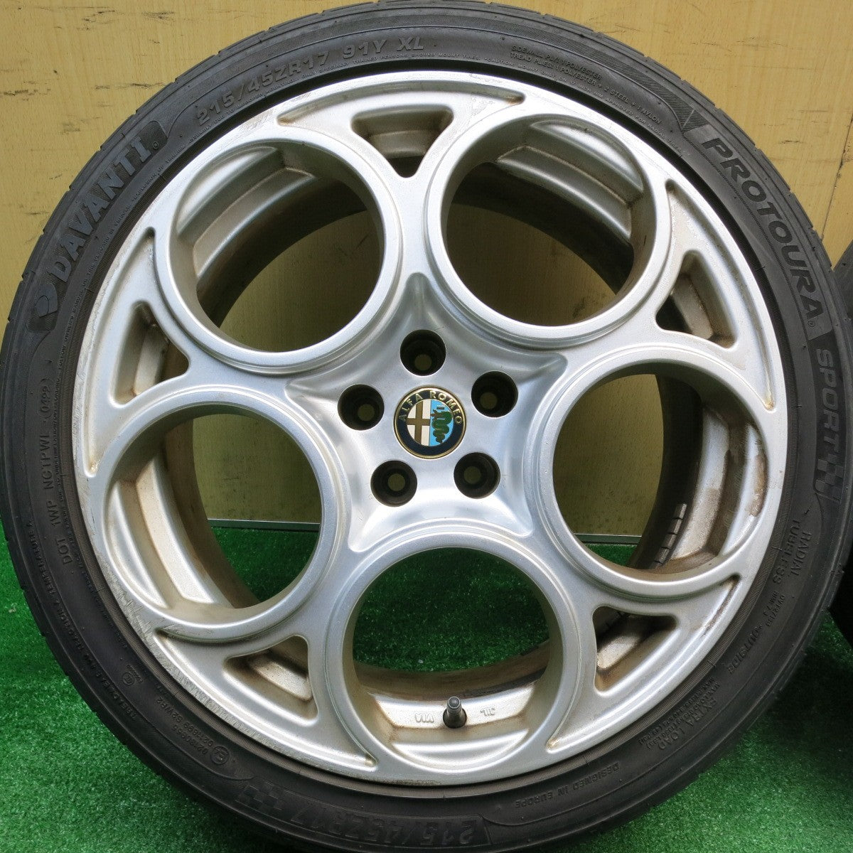 4本価格！22年★アルファロメオ 147 GTA 純正 215/45R17 ダヴァンティ PROTOURA SPORT 17インチ PCD98/5H★5111308HAノ