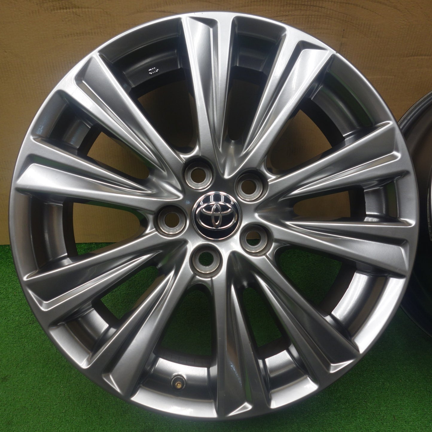 キレイ★トヨタ 30系 アルファード ヴェルファイア 純正 ホイール 18インチ 18×7.5J PCD114.3/5H★6062602KTホ