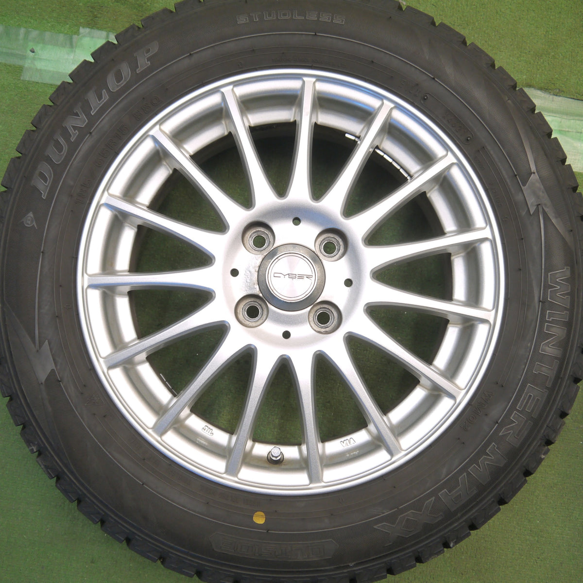バリ溝！9.5分◎スタッドレス 185/65R15 ダンロップ ウインターマックス WM02 CYBER 社外 アルミ 15インチ PCD100/4H◎6100902Hス