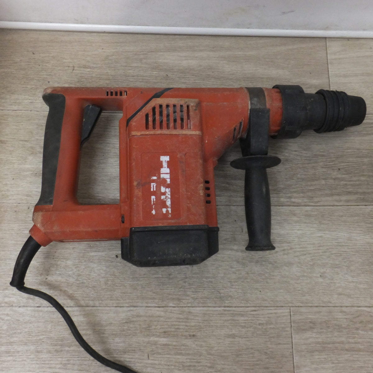 ★ヒルティ HILTI ロータリーハンマードリル TE24　100V 740W 50/60Hz★