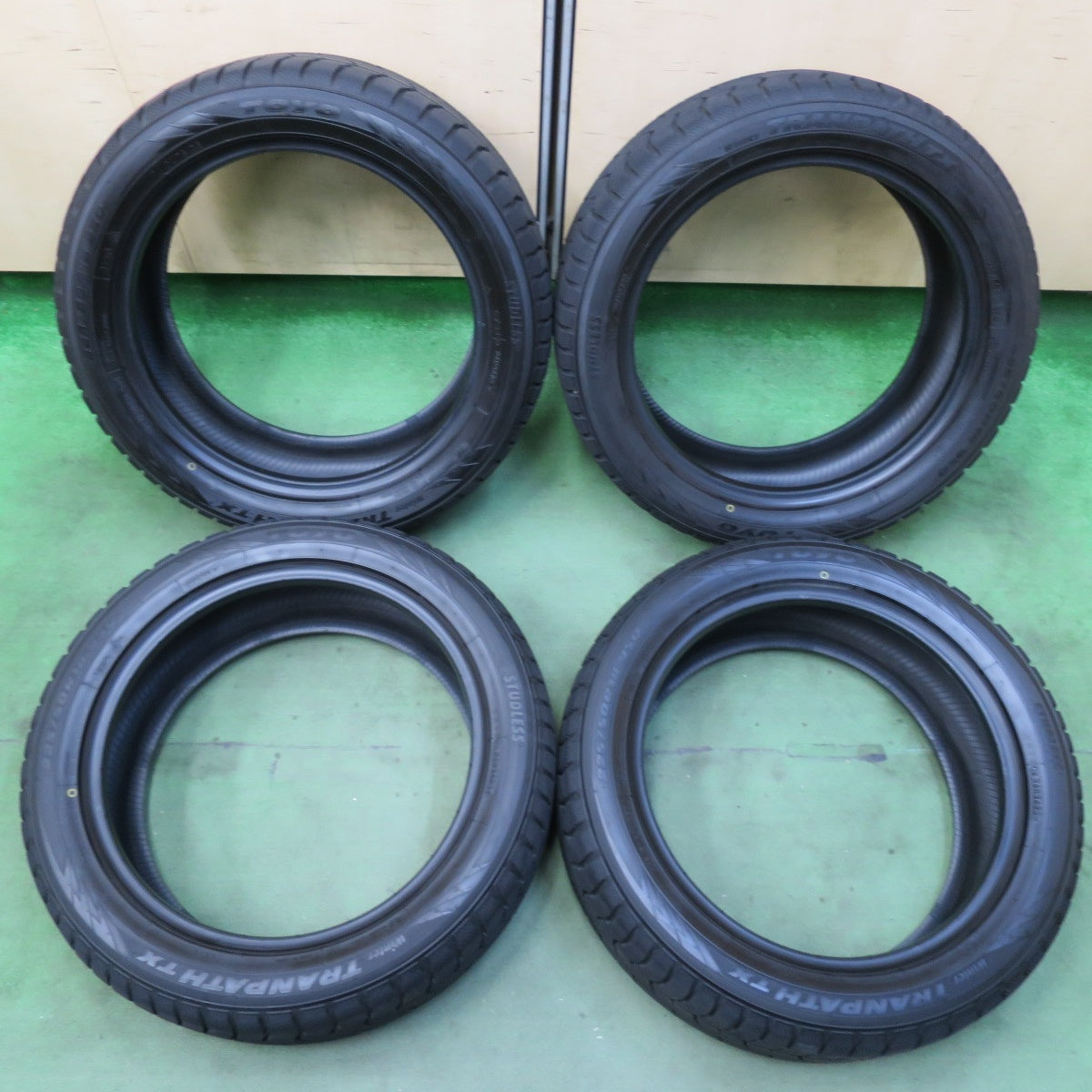 バリ溝！23年！9.5分★スタッドレス 225/50R18 トーヨー ウインター トランパス TX タイヤ 18インチ カローラクロス C-HR 等★5102510イスタ