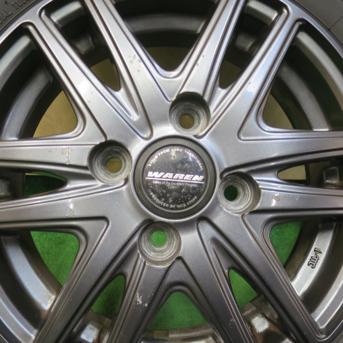バリ溝！23年！9.5分★スタッドレス 145/80R13 トーヨー オブザーブ GIZ2 WAREN ヴァーレン 13インチ PCD100/4H★6042708イス