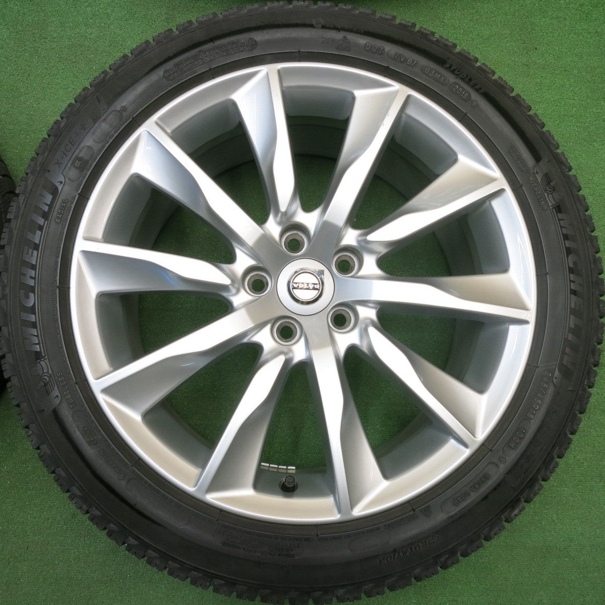 キレイ★ボルボ V90 S90 純正 245/45R18 スタッドレス ミシュラン X-ICE3+ 18インチ PCD108/5H★6011701HAス